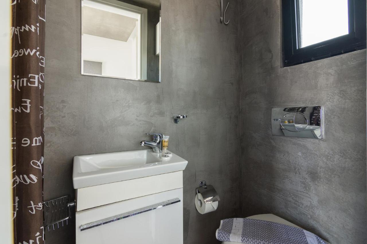 Apartment With Terrace In Pireo Esterno foto